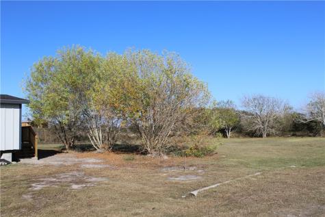 182 - 183 W Post Oak Lane Rockport TX 78382