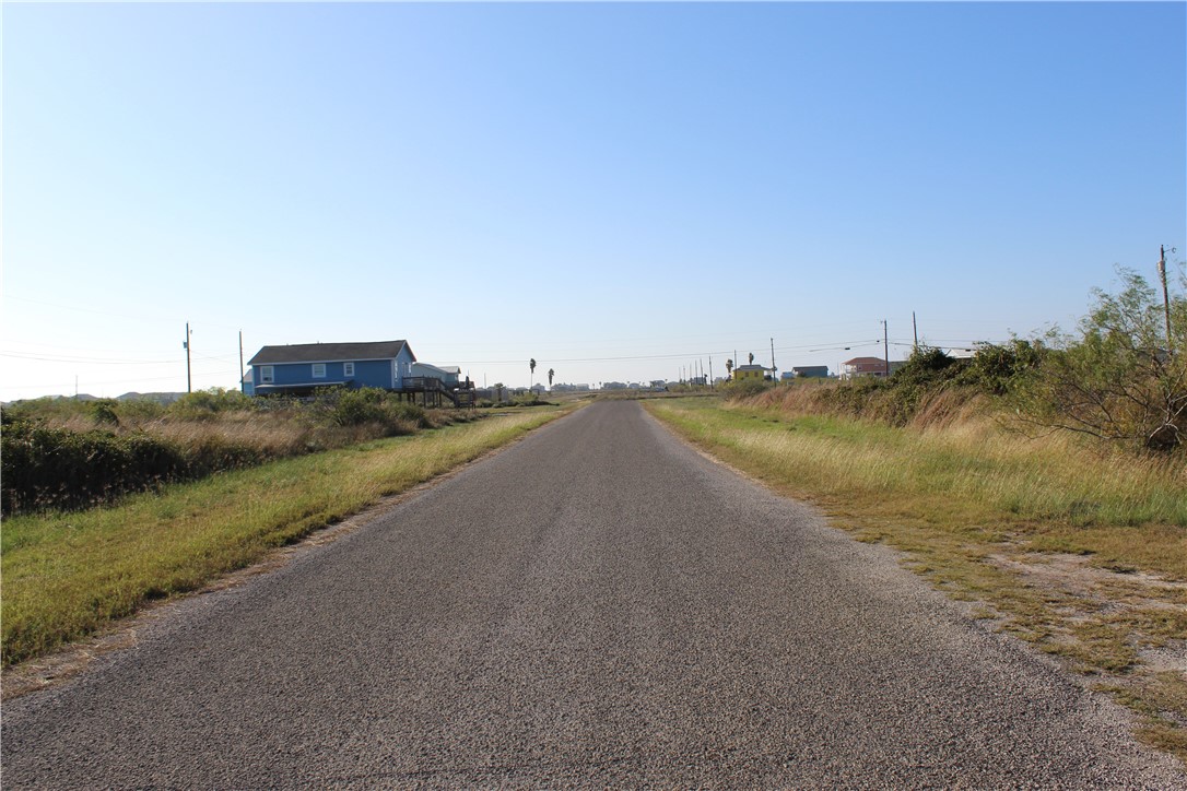 182 - 183 W Post Oak Lane Rockport TX 78382