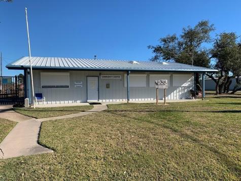 182 - 183 W Post Oak Lane Rockport TX 78382