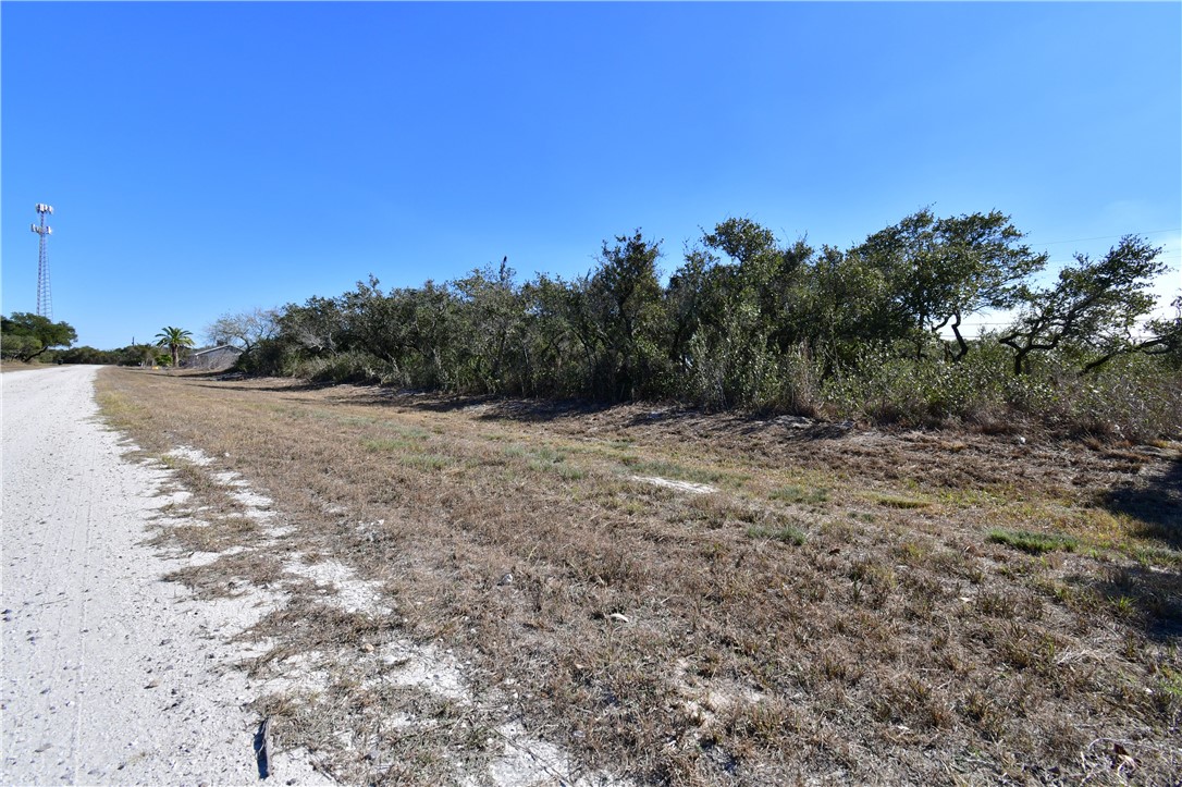 241-242 Post Oak Lane Rockport TX 78382