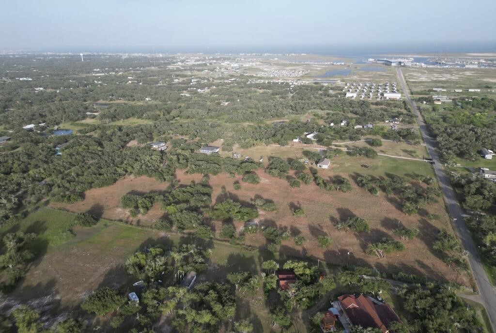 1502 16th Street Rockport TX 78382