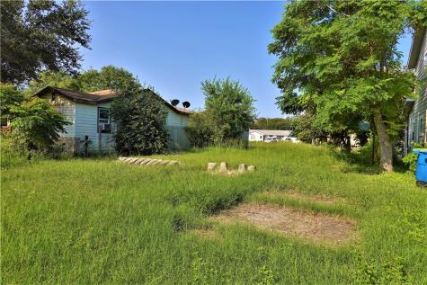 1145 Ochoa Street Portland TX 78374