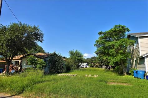 1145 Ochoa Street Portland TX 78374