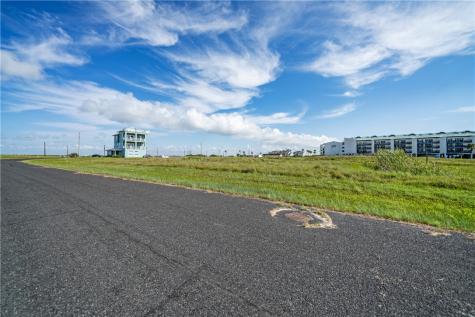 126 Mustang Island Estates Drive Drive Port Aransas TX 78373