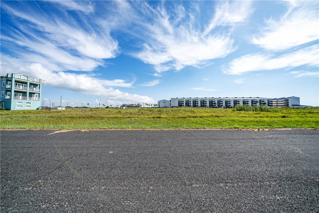 126 Mustang Island Estates Drive Drive Port Aransas TX 78373