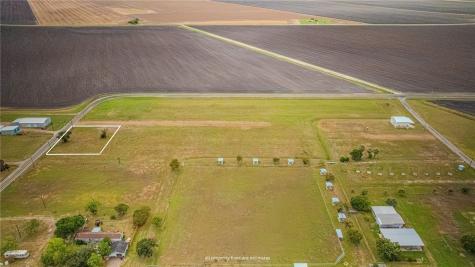 503 Wilhelm Austwell TX 77950