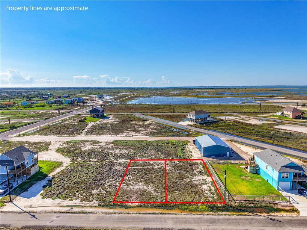 609 & 610 W Shady Oak Rockport TX 78382