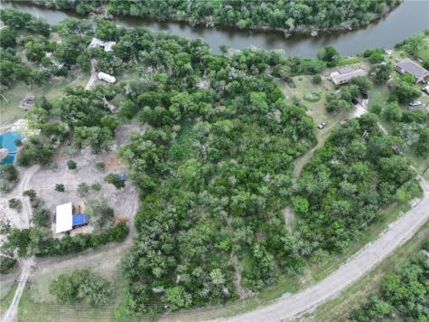 341 Mission River Oaks Woodsboro TX 78393