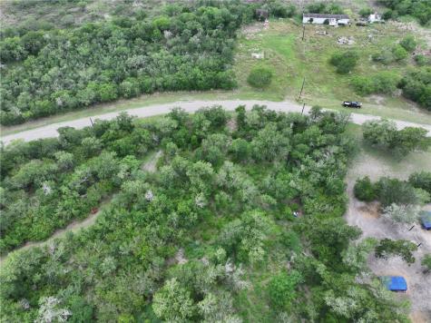 341 Mission River Oaks Woodsboro TX 78393