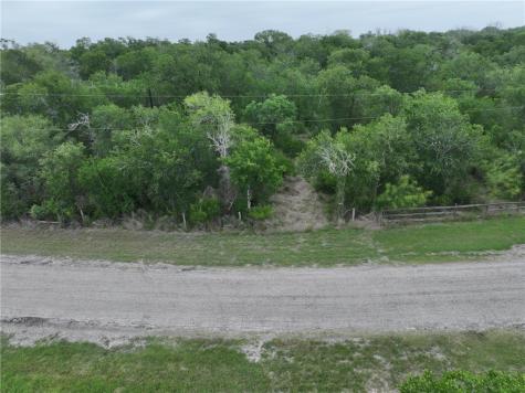 341 Mission River Oaks Woodsboro TX 78393