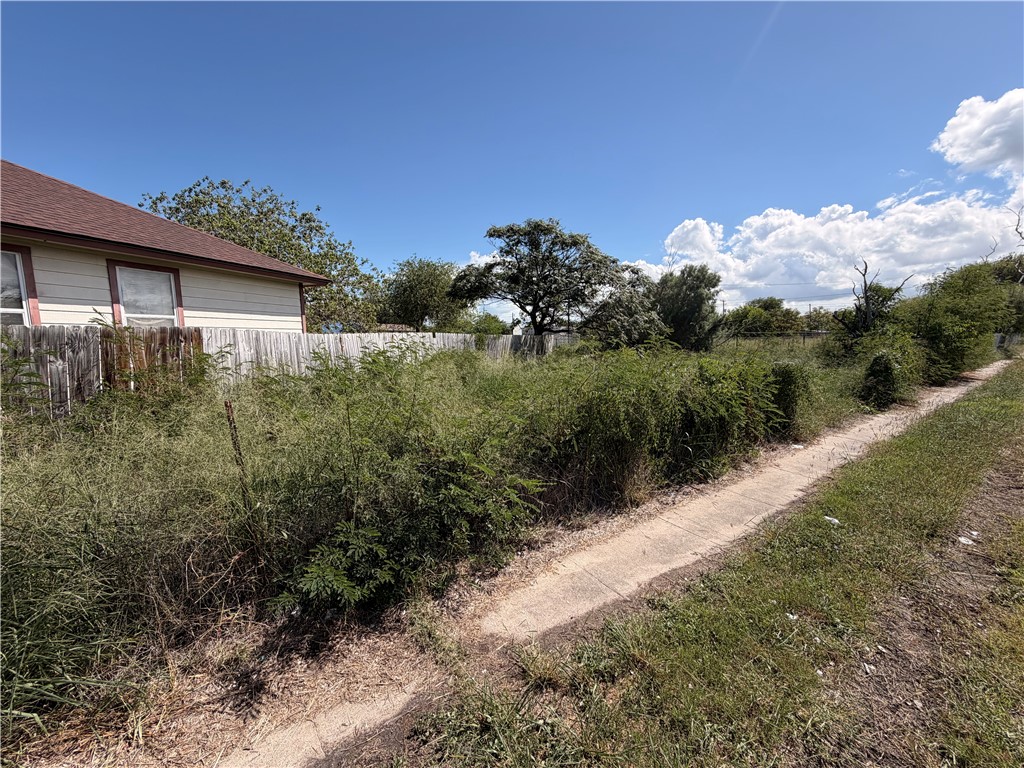 1006 Duncan Street Corpus Christi TX 78405