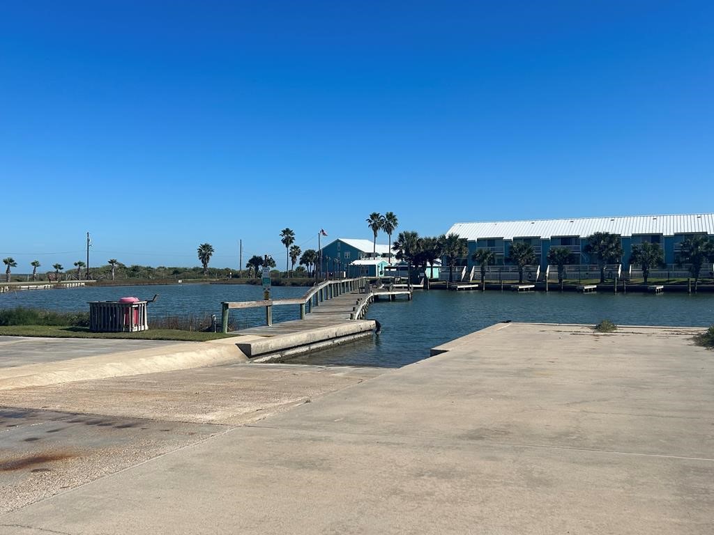 105 Sea Glass Cove Rockport TX 78382