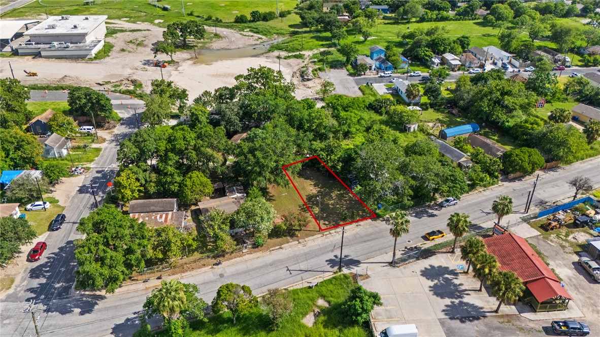 1905 Comanche Street Corpus Christi TX 78408