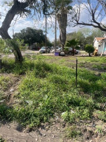 1201 Dakota Street Robstown TX 78380