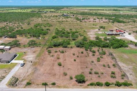 253 County Road 222 Orange Grove TX 78372