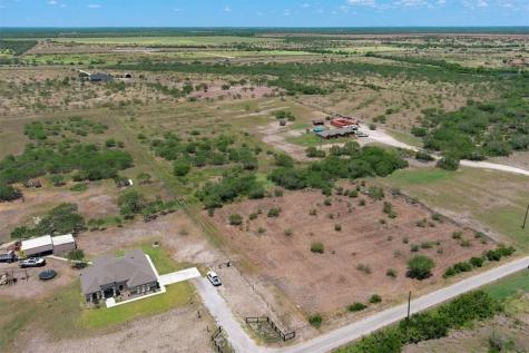253 County Road 222 Orange Grove TX 78372
