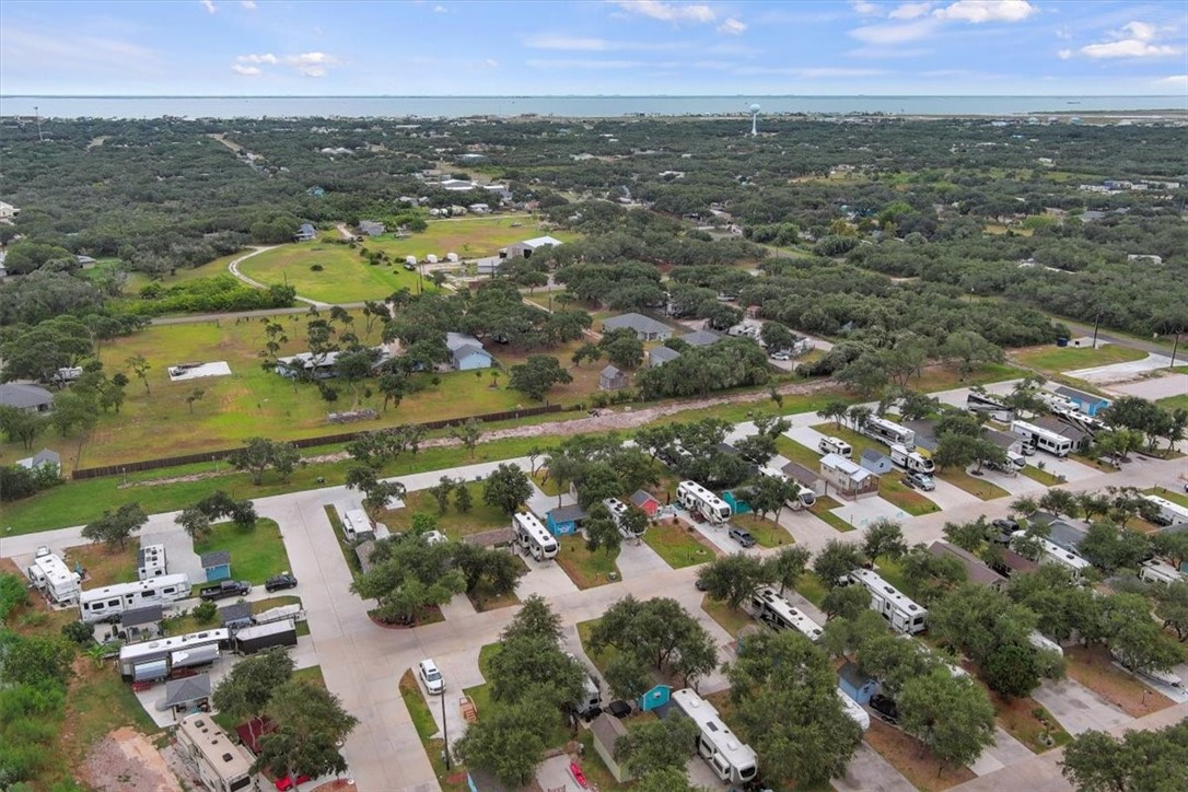 1402 W Corpus Christi Street 33 Rockport TX 78382