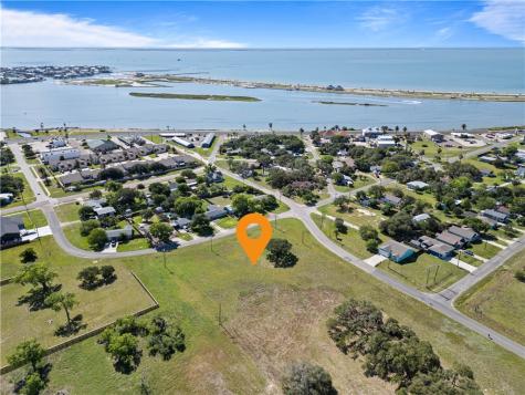 1215 Lady Claire Street Rockport TX 78382