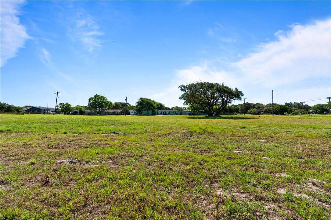 1215 Lady Claire Street Rockport TX 78382