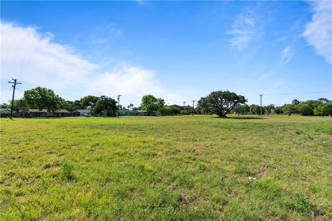 1215 Lady Claire Street Rockport TX 78382