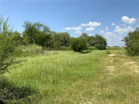 3 Cr 1144 3 Sinton TX 78387