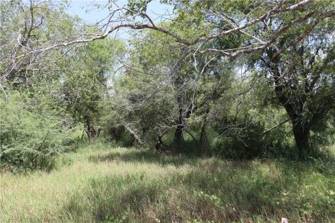 3 Cr 1144 3 Sinton TX 78387