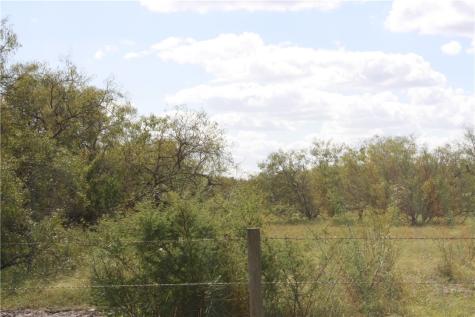 3 Cr 1144 3 Sinton TX 78387
