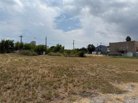 1428 San Luis Street Corpus Christi TX 78401
