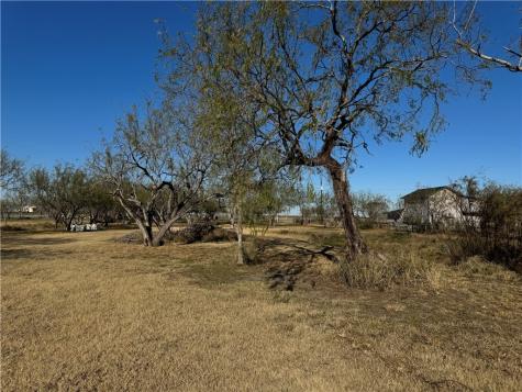 6323 County Road 1612 Portland TX 78374