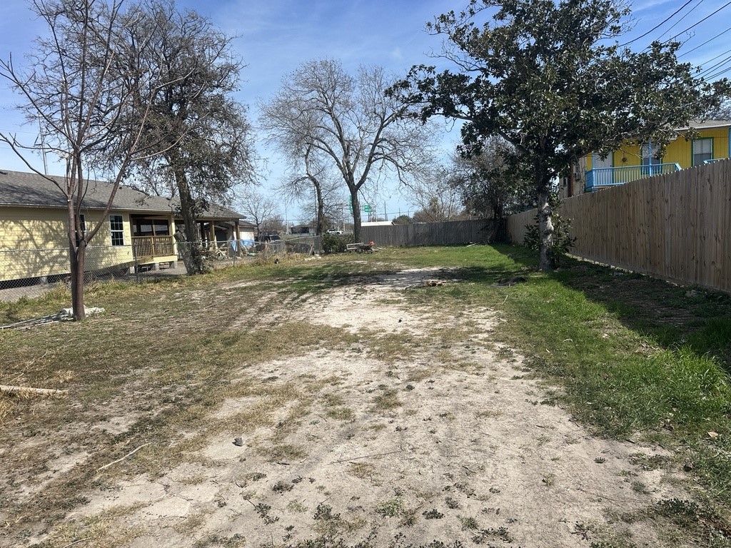 814 18th Street Corpus Christi TX 78405