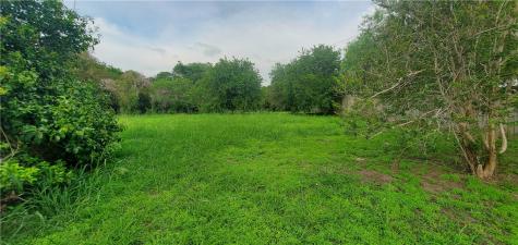 2617 Mc Cain (B) Drive Corpus Christi TX 78410