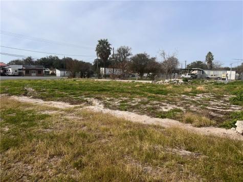 302 W Rice Street Falfurrias TX 78355