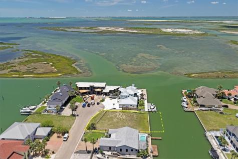 506 Mustang Boulevard Port Aransas TX 78373