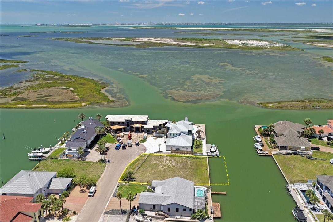 506 Mustang Boulevard Port Aransas TX 78373