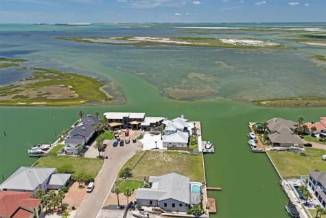 506 Mustang Boulevard Port Aransas TX 78373
