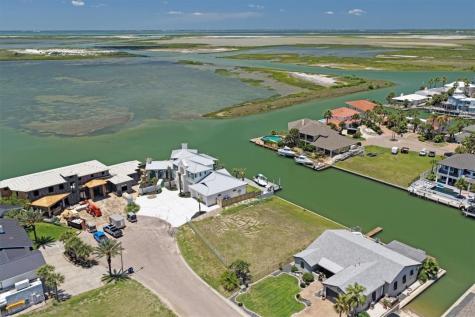 506 Mustang Boulevard Port Aransas TX 78373