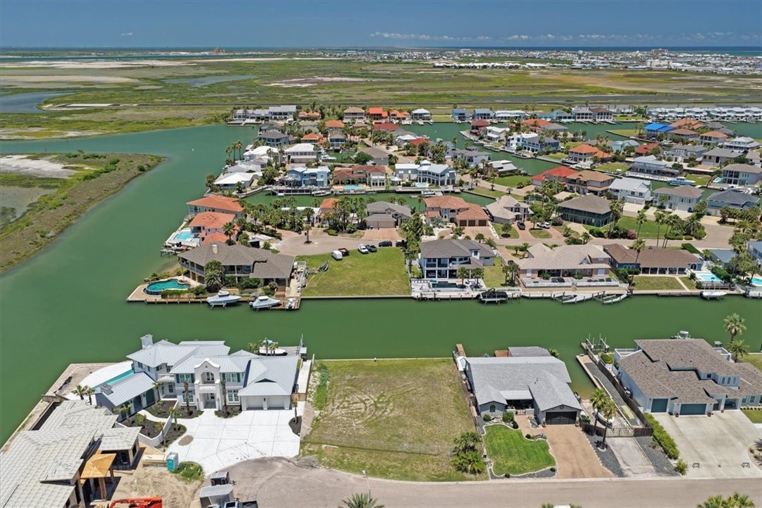 506 Mustang Boulevard Port Aransas TX 78373