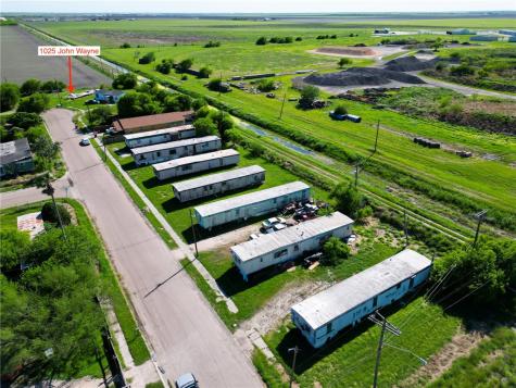 1025 John Wayne Drive Robstown TX 78380