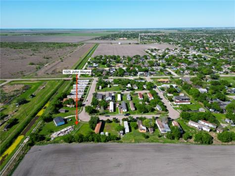 1025 John Wayne Drive Robstown TX 78380