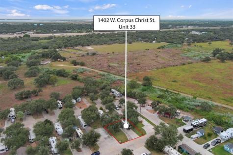 1402 W Corpus Christi Street 33 Rockport TX 78382