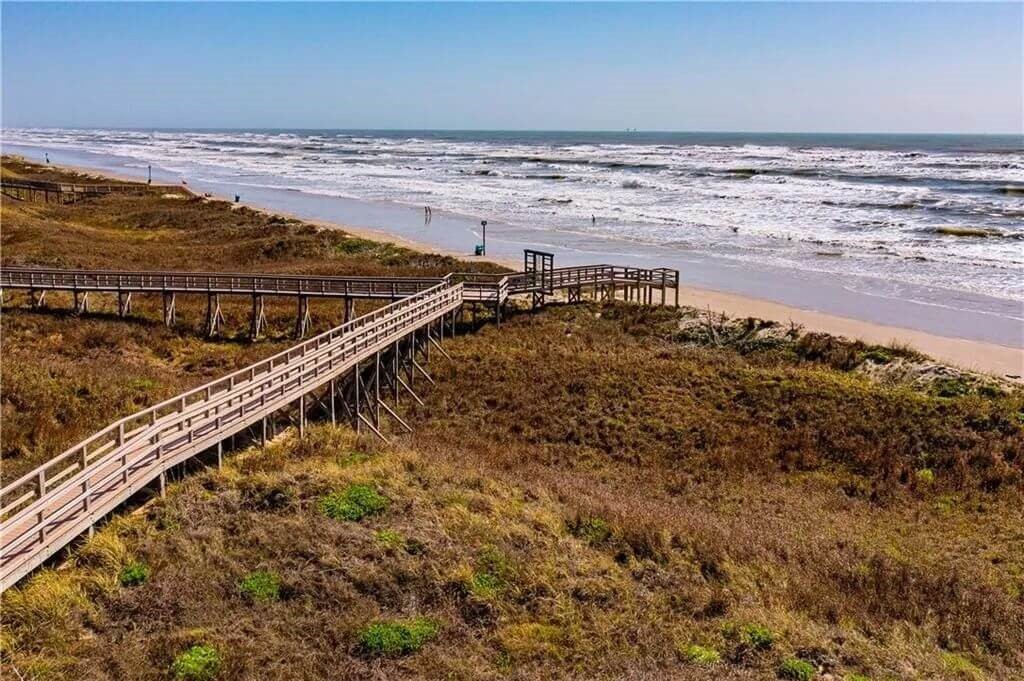 109 Sea Air Port Aransas TX 78373