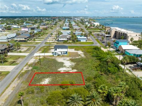 1120 S Magnolia Street Rockport TX 78382