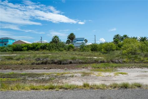 1120 S Magnolia Street Rockport TX 78382