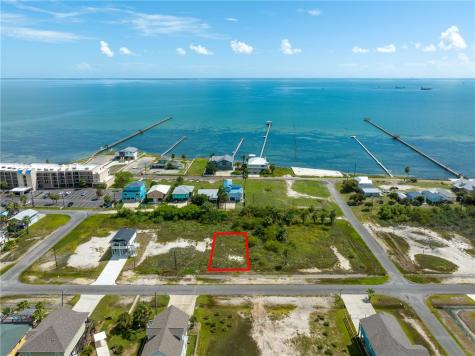1120 S Magnolia Street Rockport TX 78382