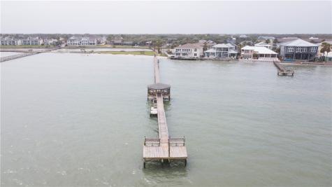 26 Bahama Street N Rockport TX 78382