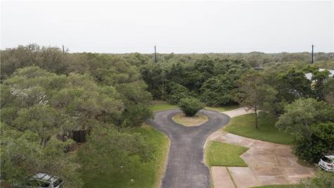 26 Bahama Street N Rockport TX 78382