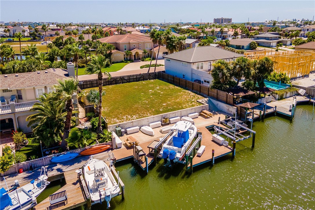 359 Mustang Boulevard Port Aransas TX 78373