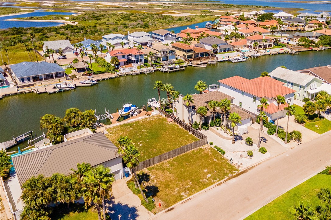 359 Mustang Boulevard Port Aransas TX 78373