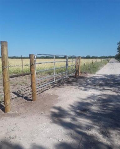 3252 County Road 341 Freer TX 78357