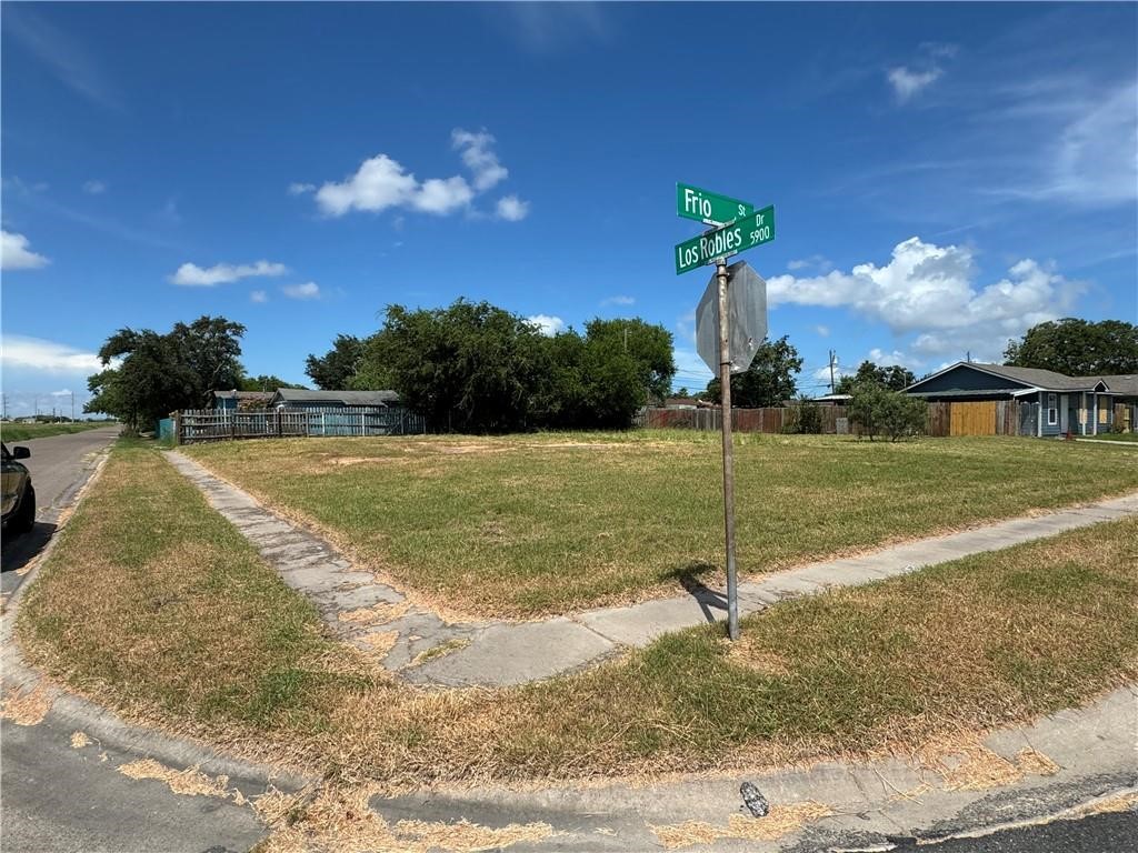 1402 Frio Street Corpus Christi TX 78417